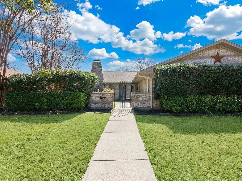 2600 Lawndale Drive, Plano