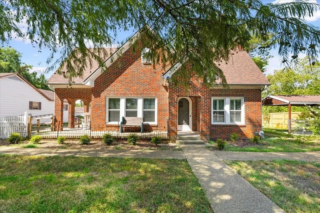 507 N Cactus Avenue, Hubbard