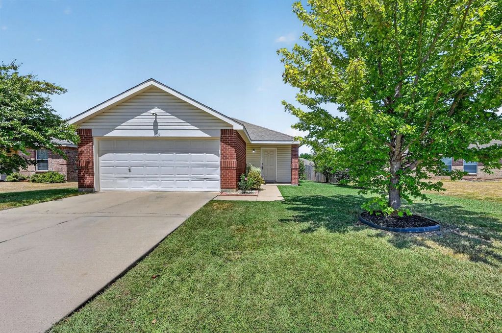 1509 Castle Ridge Road, Fort Worth