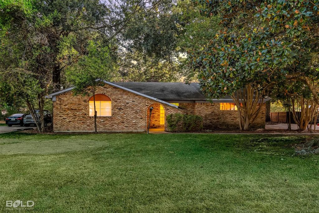 2136 Crabapple Drive, Shreveport