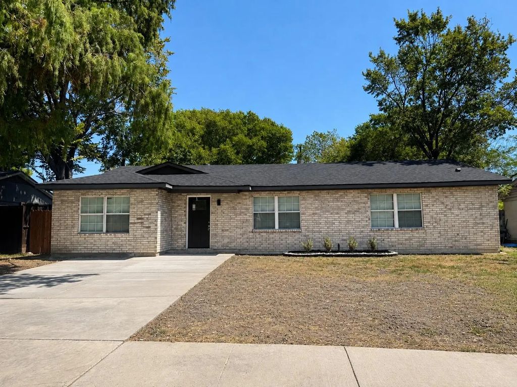 1842 Delmar Drive, Garland