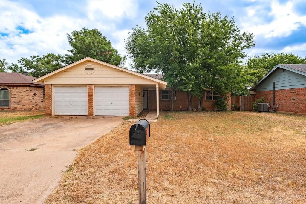 225 N La Salle Drive, Abilene