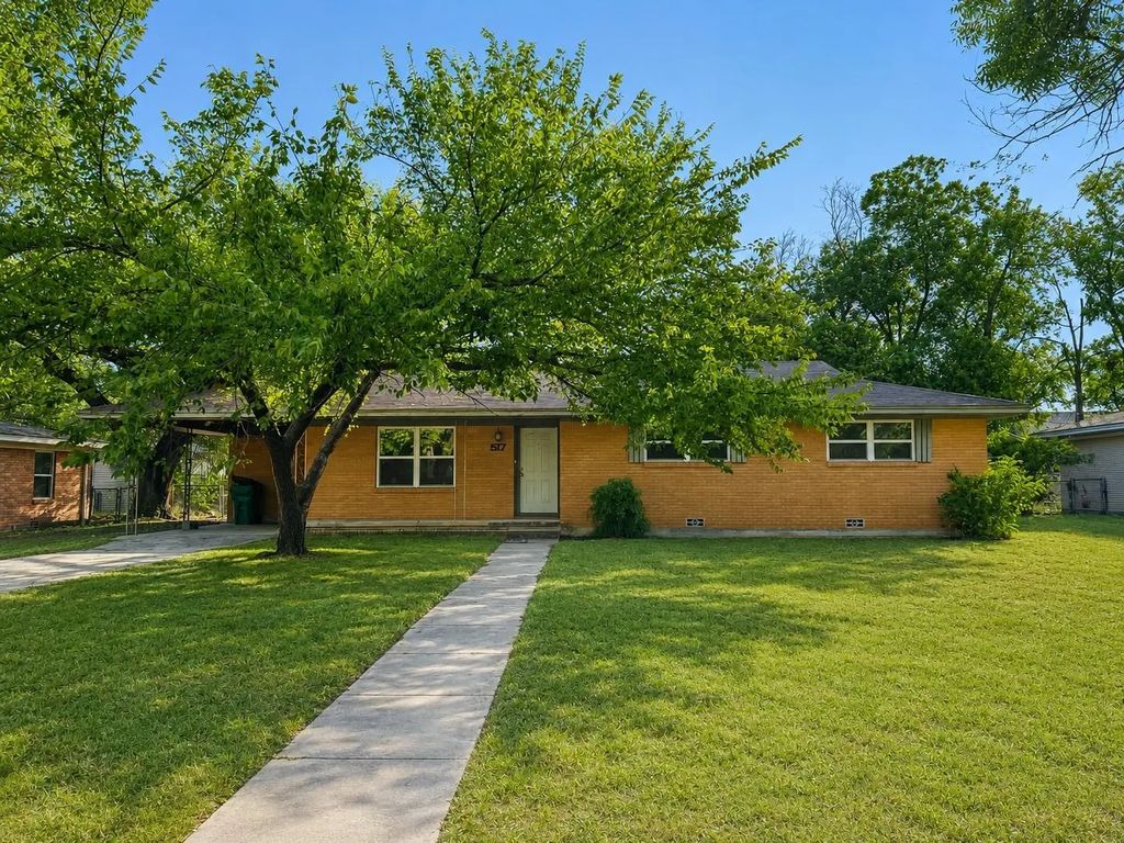 517 N Lydia, Stephenville