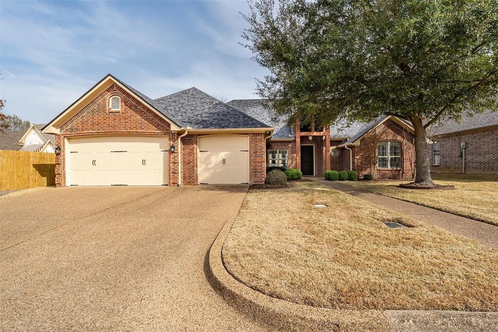 6526 Ashmore, Tyler