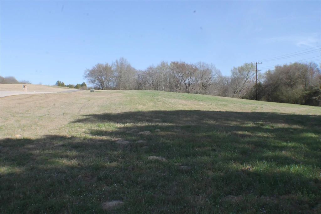Lago Vista Drive, Athens