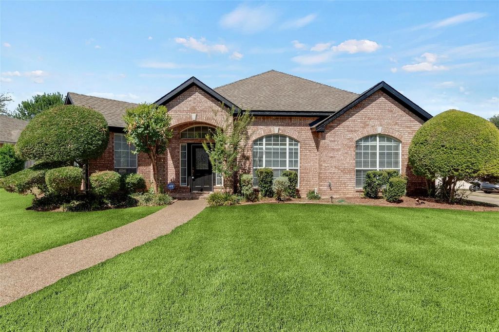 517 Quick Silver Drive, DeSoto