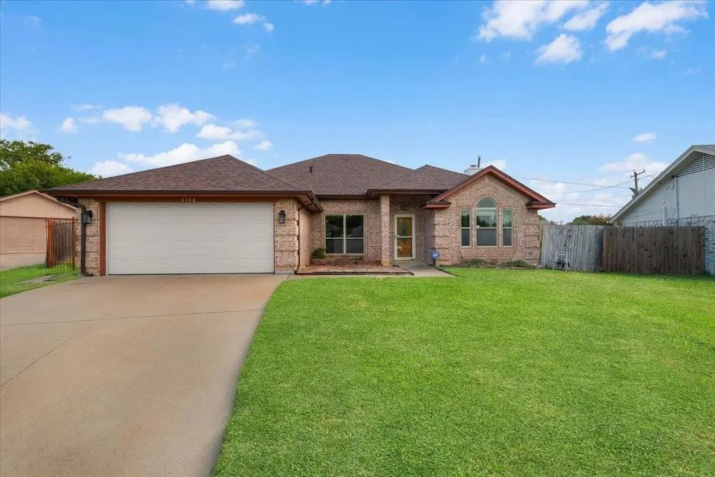 5748 Caracas Drive, North Richland Hills