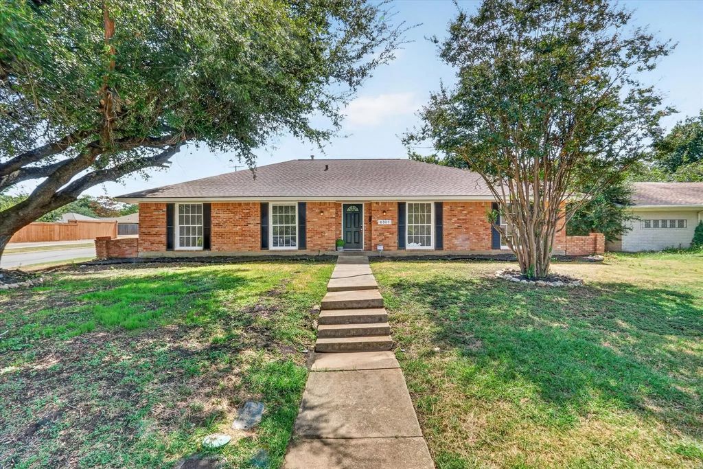 6301 Wheaton Drive, Fort Worth
