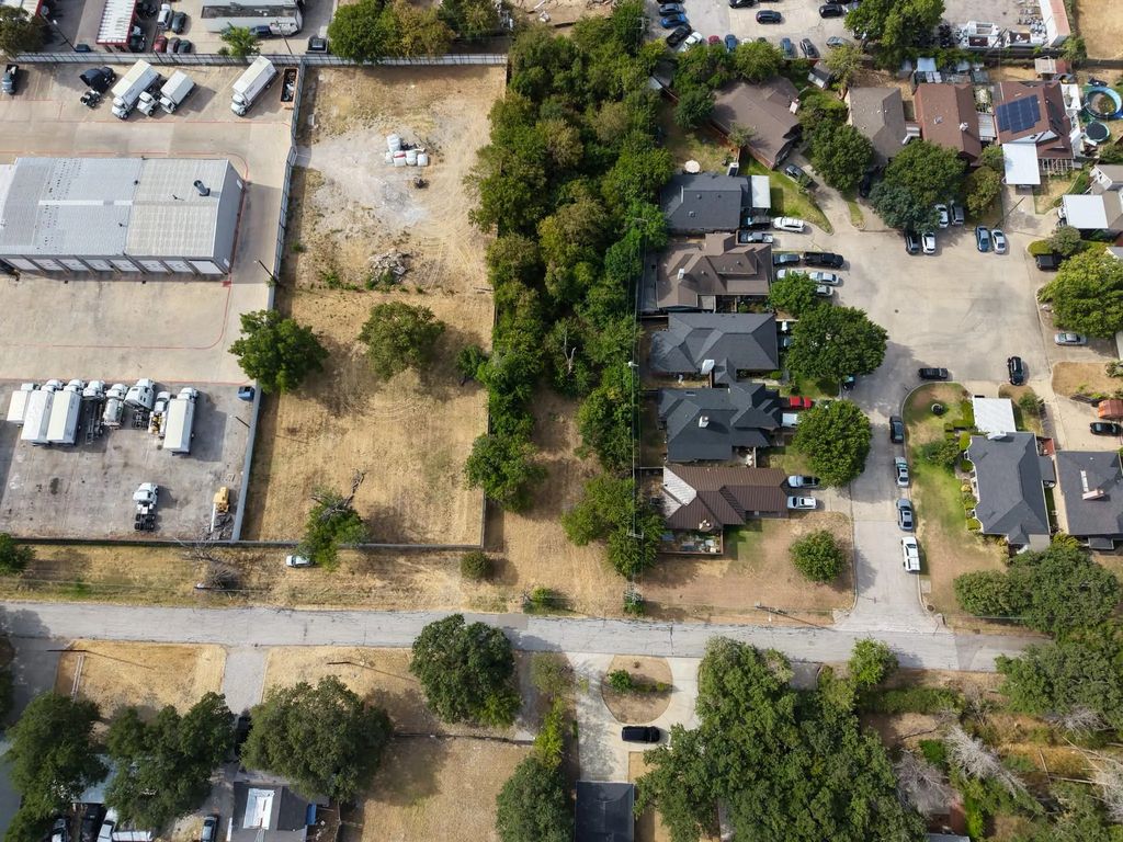 1716 Landmark Road, Irving