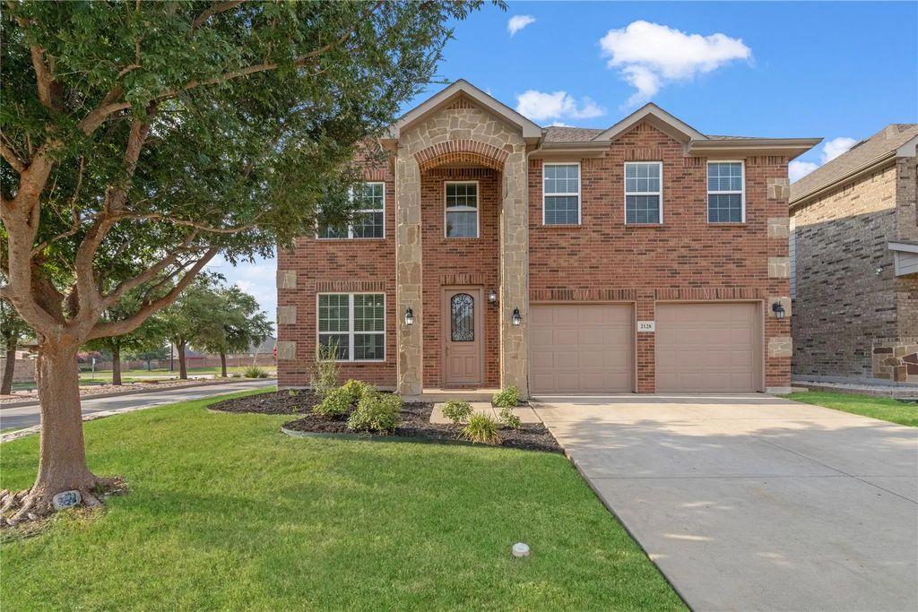 2128 Valley Forge Trail, Fort Worth
