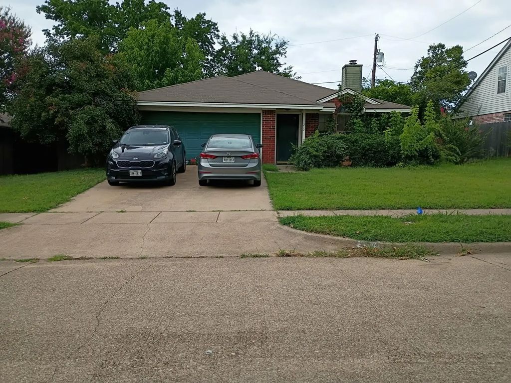 212 Saint James Place, Midlothian