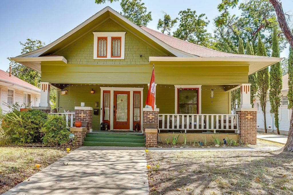 2009 Fairmount Avenue, Fort Worth