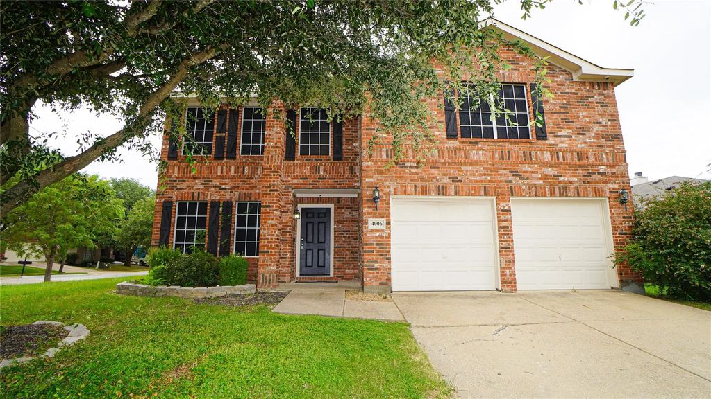 4006 Collin Court, Heartland
