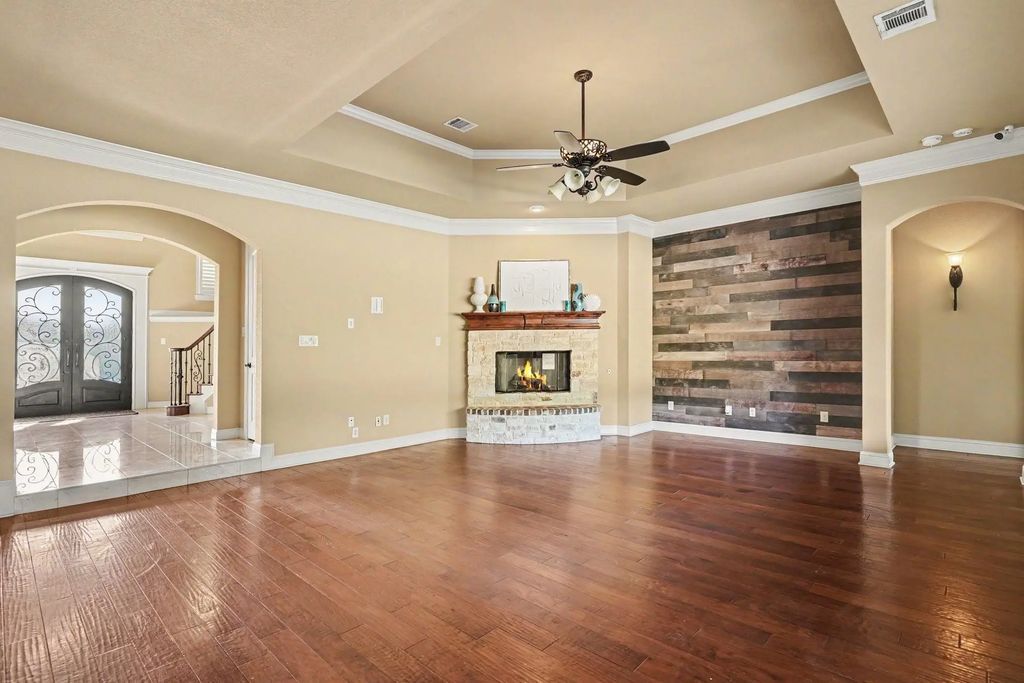 6909 Heritage Oaks Drive, Mansfield