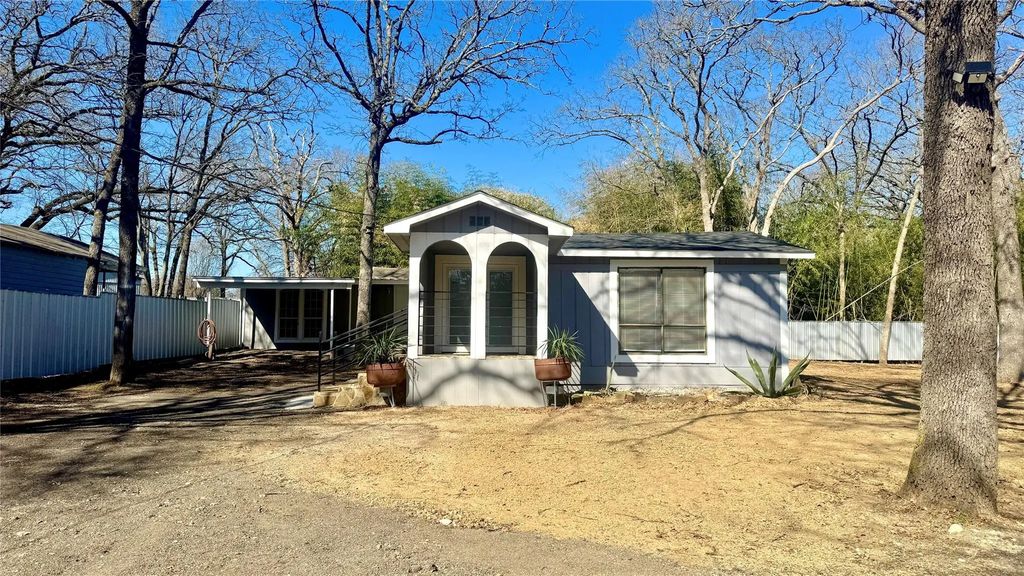 2618 Lakewood Drive, Wills Point