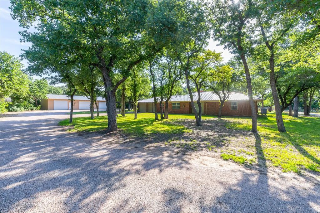 8504 County Road 258, Clyde
