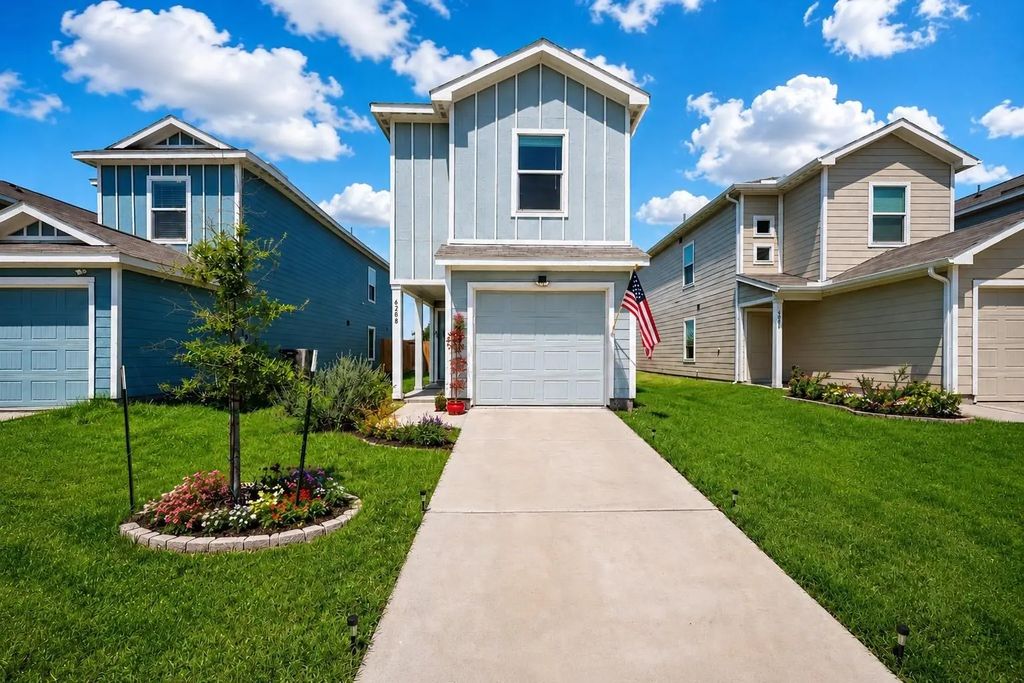 6208 Sanderling Street, Princeton