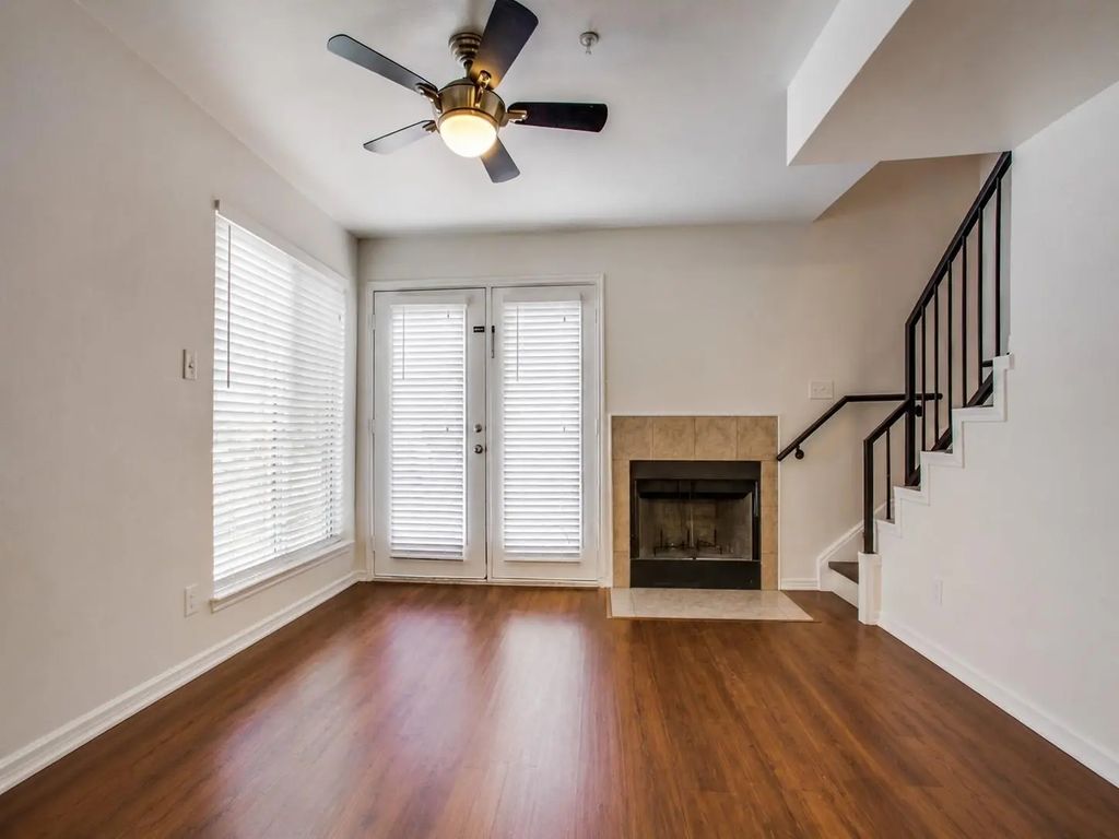 9829 Walnut Street O214, Dallas