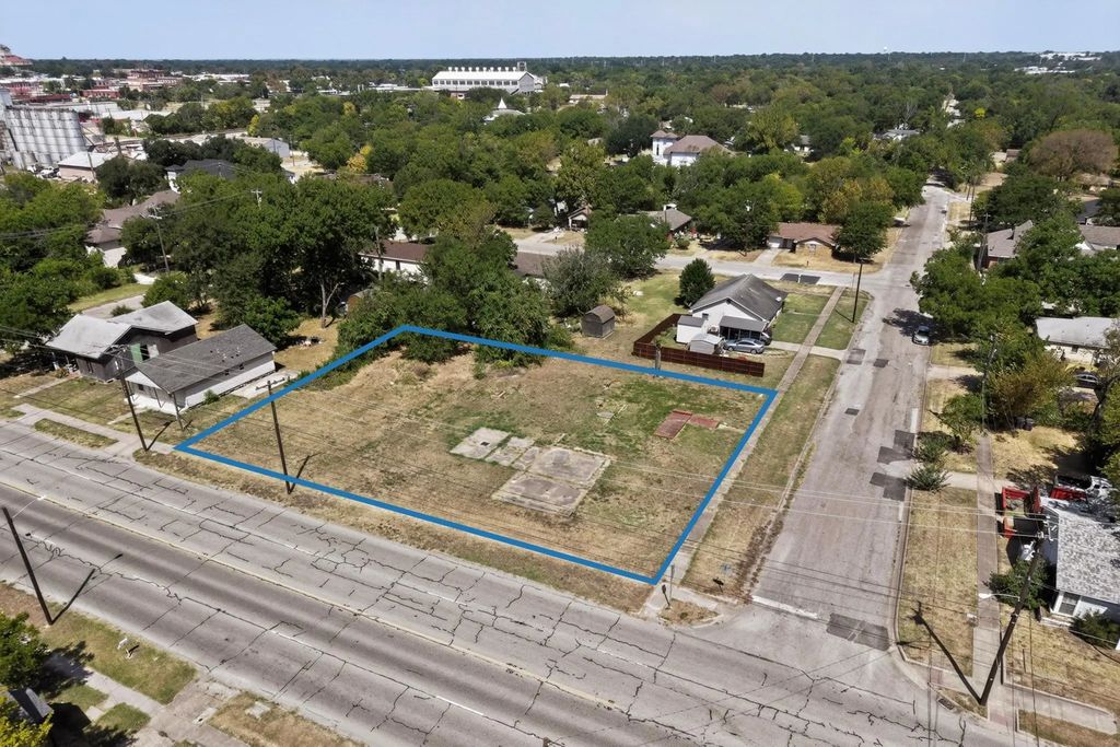 814 & 816 Martin Luther King Boulevard, Corsicana