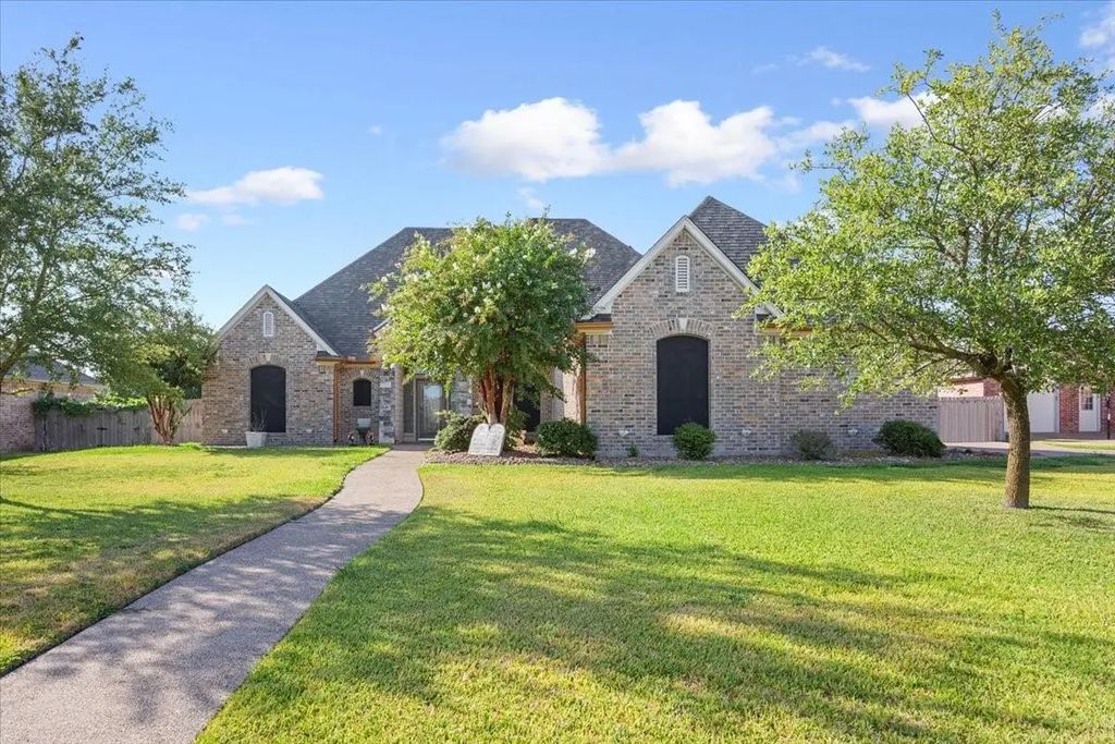 1408 Laurel Park, Robinson