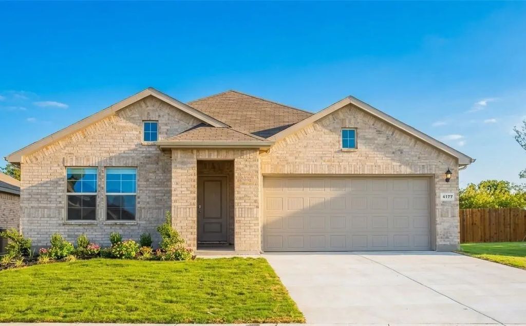 4177 Crooked Bend Drive, Fort Worth