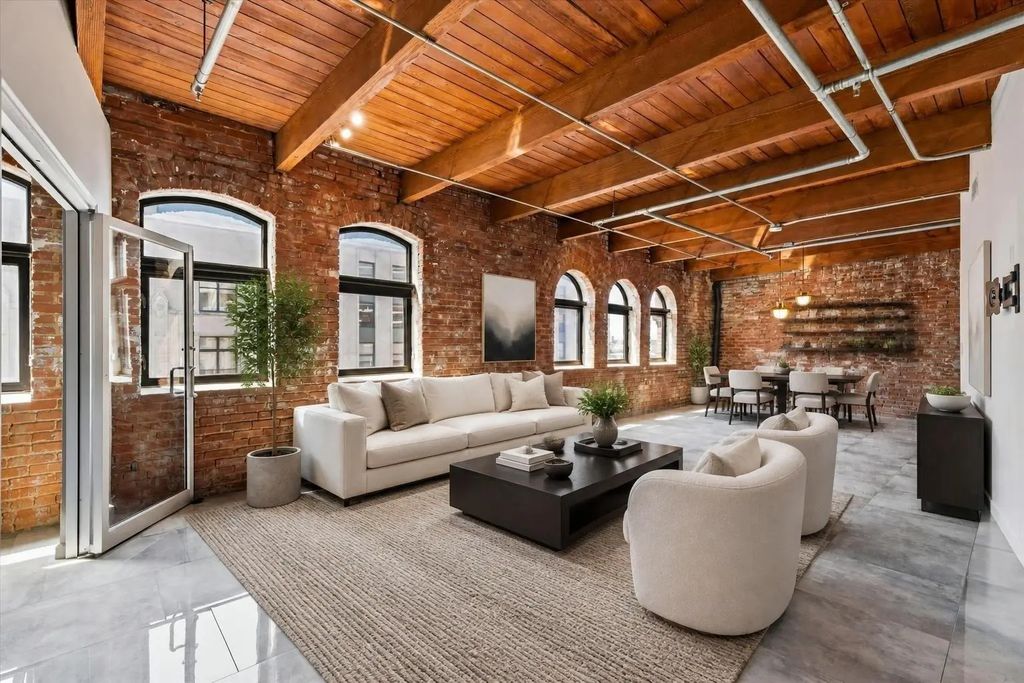 509 Elm Street 604, Dallas