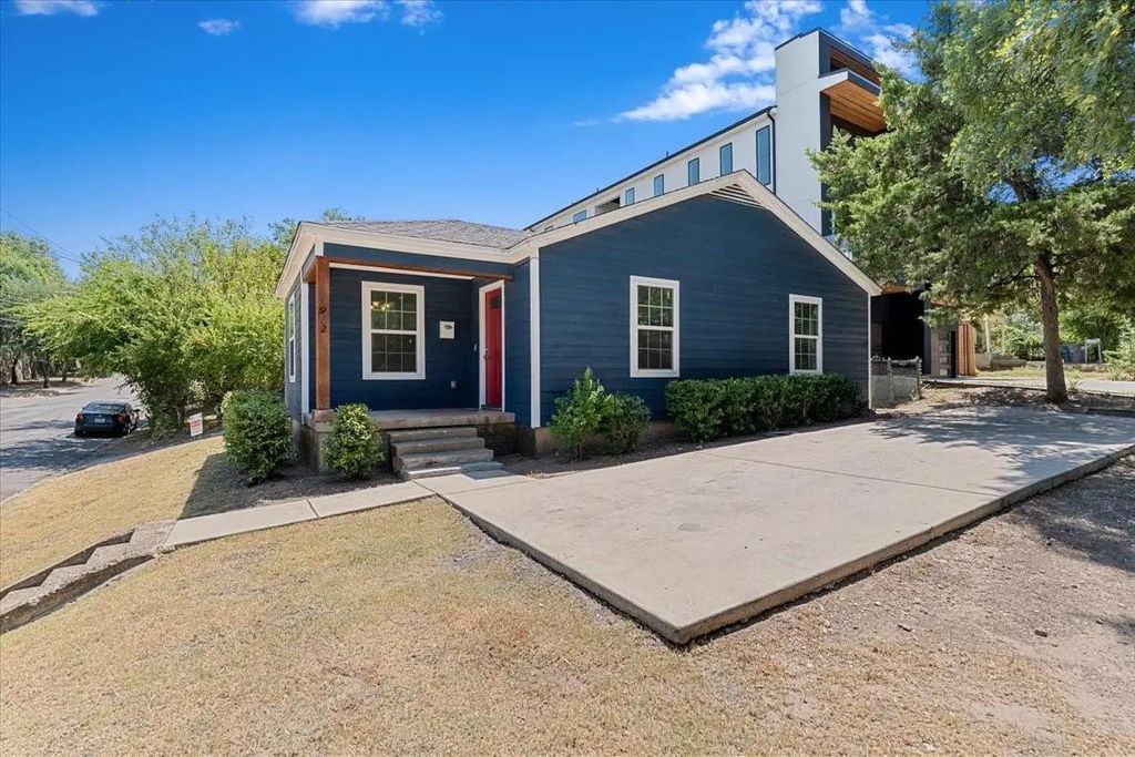 902 S Ewing Avenue, Dallas