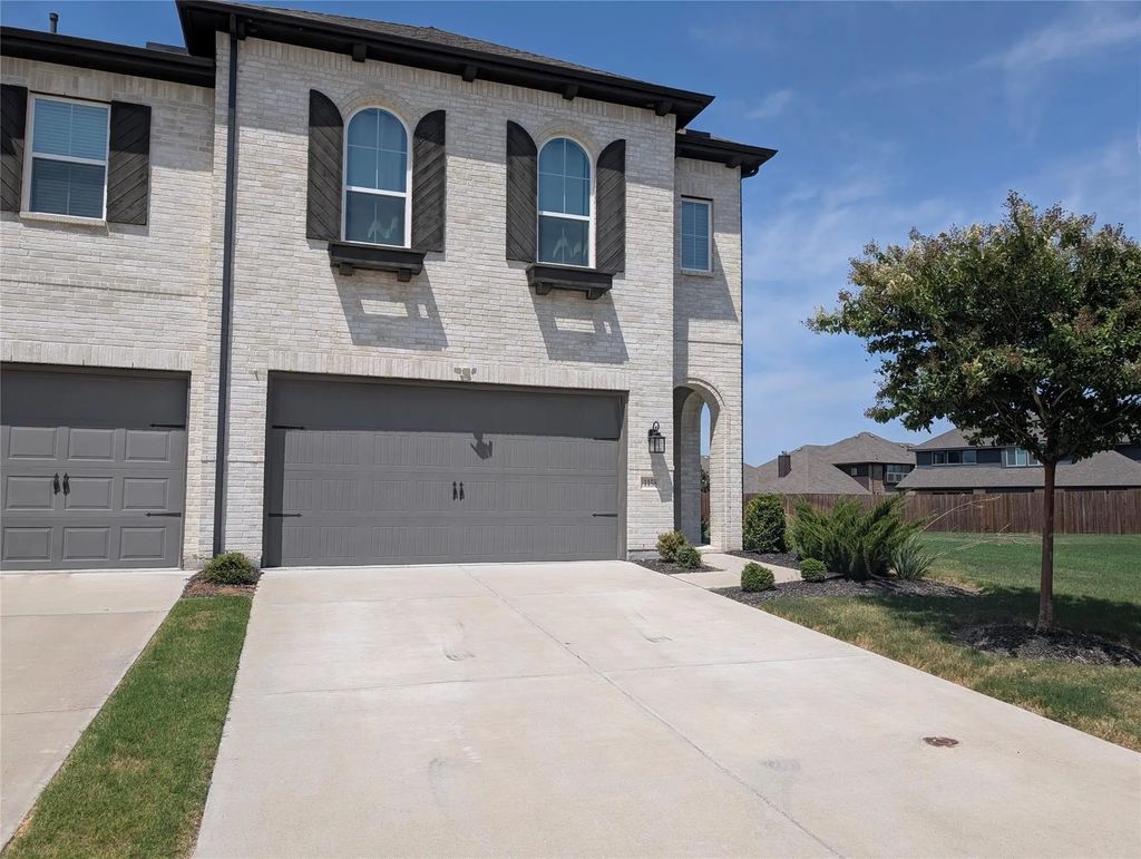 1158 Queensdown Way, Forney
