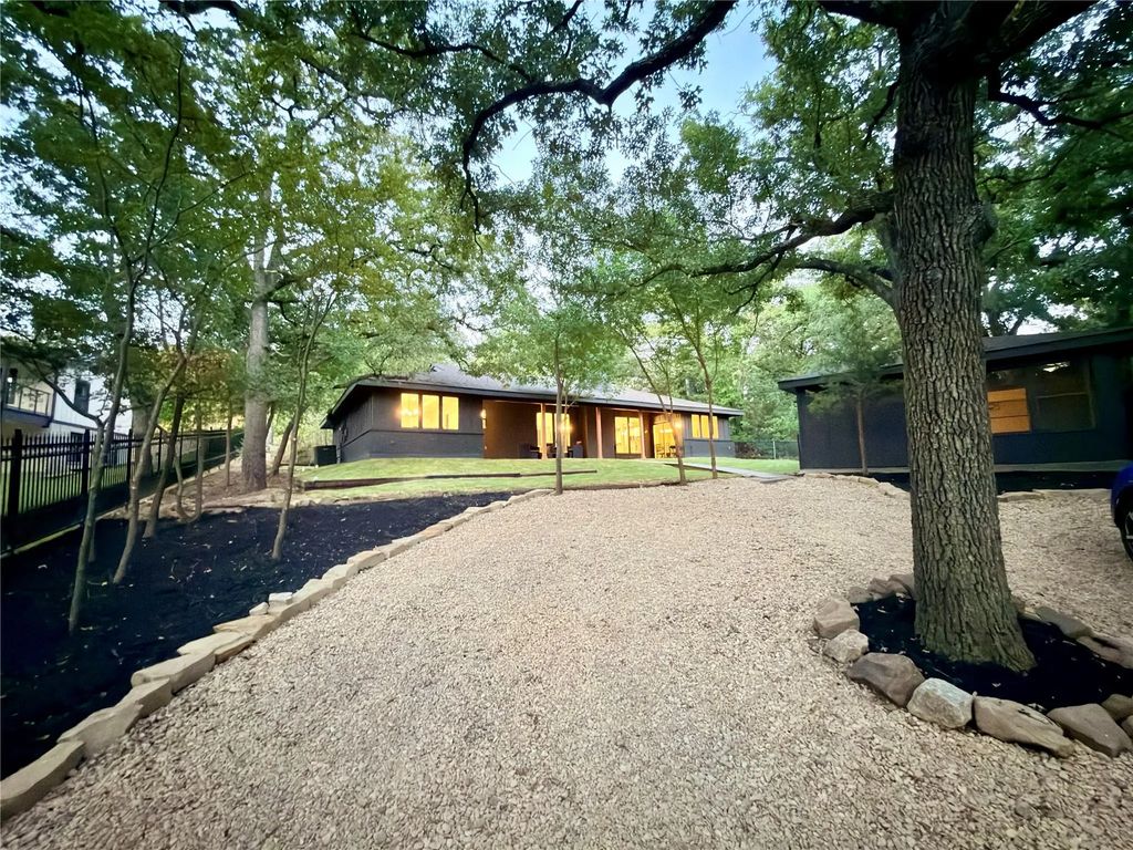 341 Scenic Drive, Highland Village