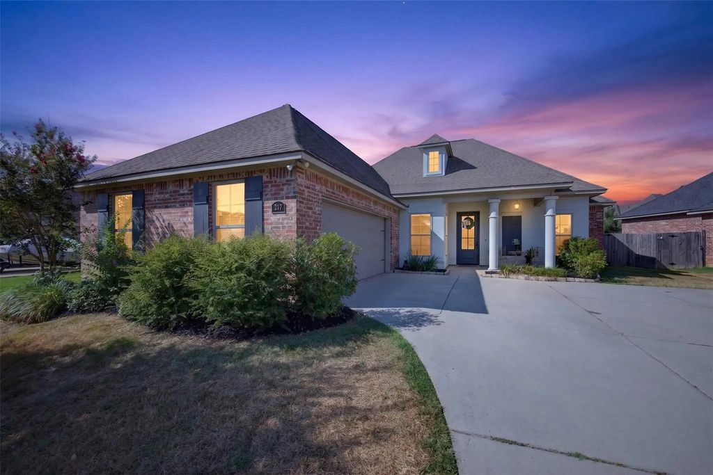217 Danielle Drive, Benton