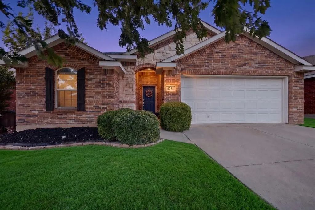 4724 Waterford Drive, Fort Worth