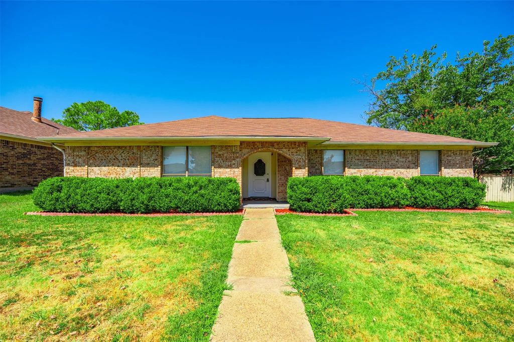 2517 Trenton Drive, Mesquite