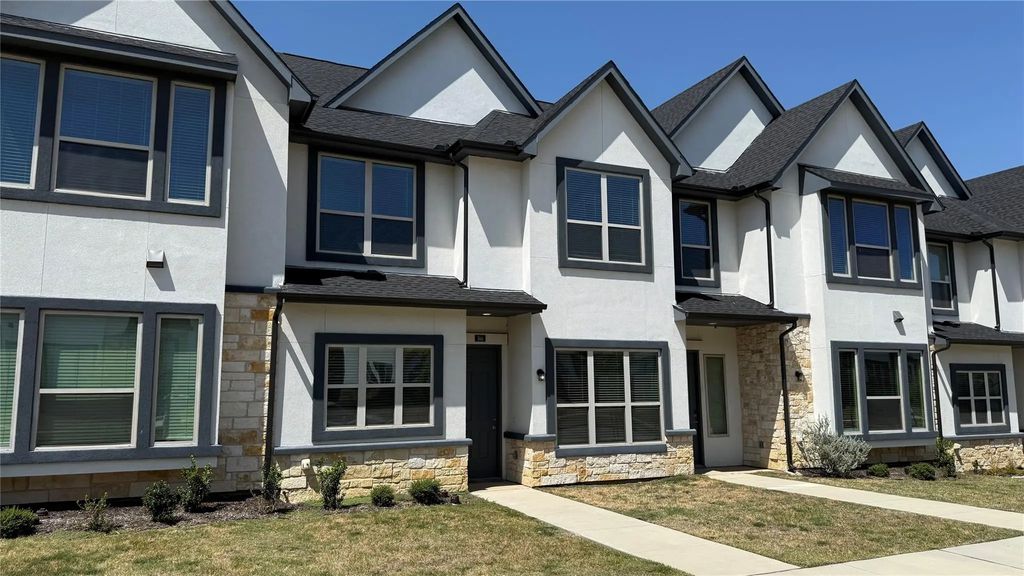 366 Buck Ridge Drive, Frisco