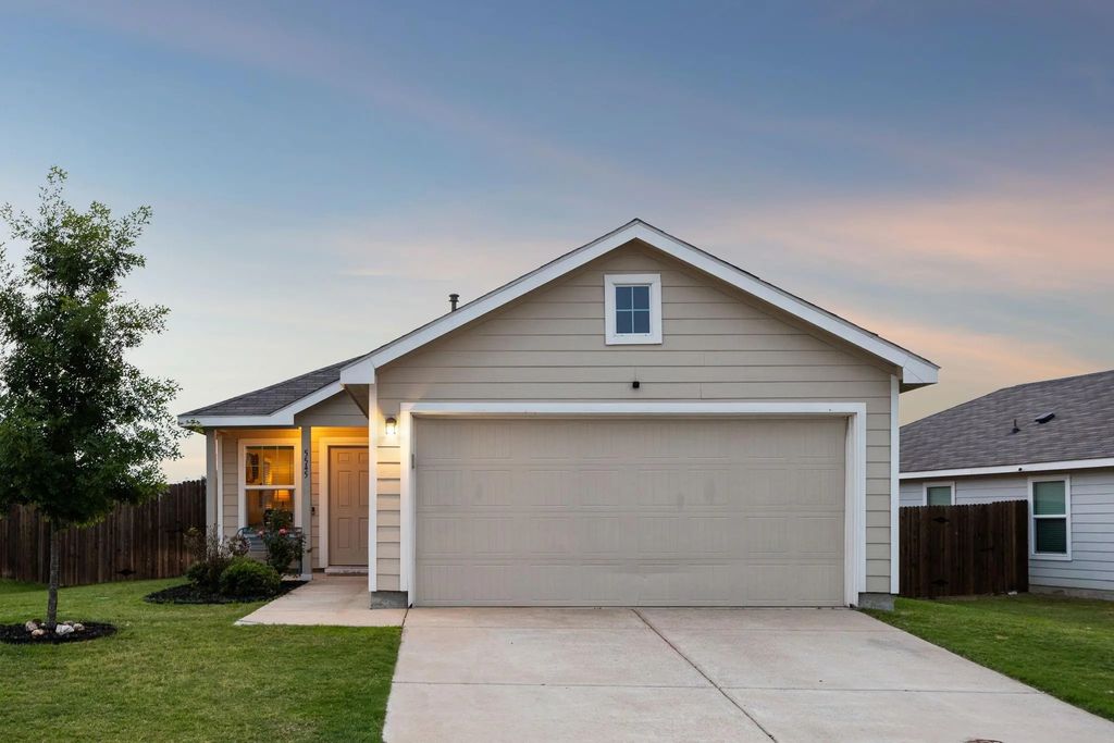 5545 Berea Street, Forney