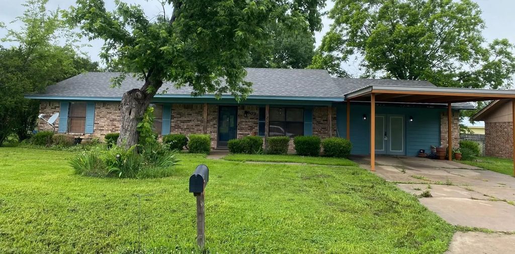 603 W 11th Street, Clarksville
