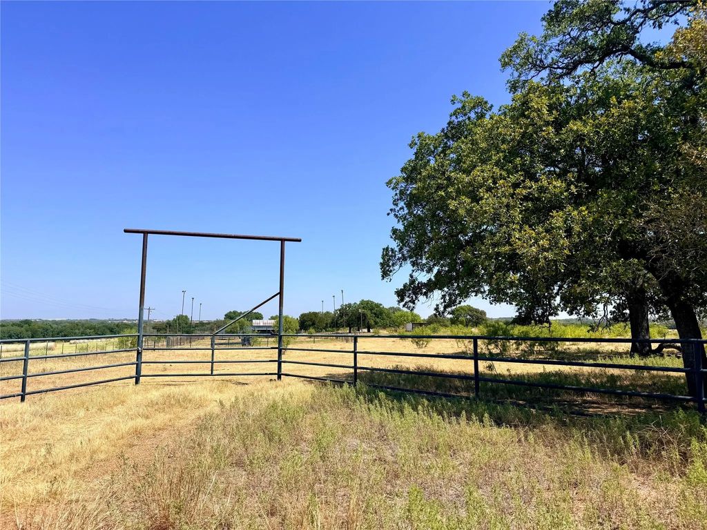 2181 Fm 1476, Dublin