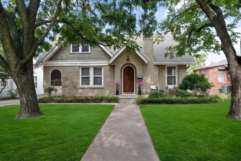 2620 S Adams Street, Fort Worth