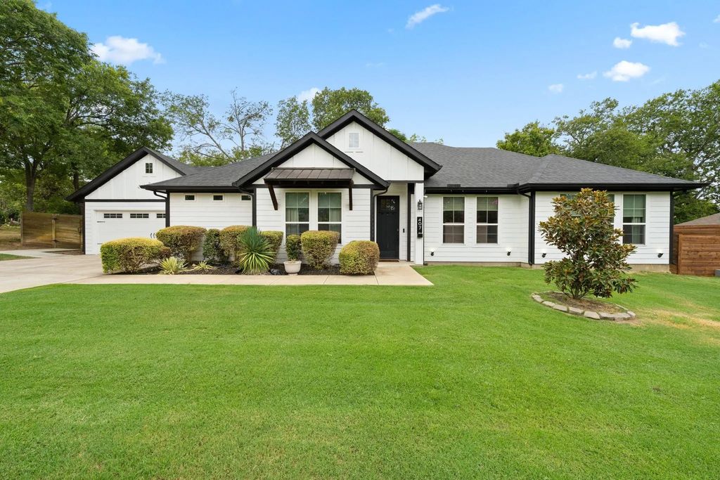 407 W Light Street, Waxahachie