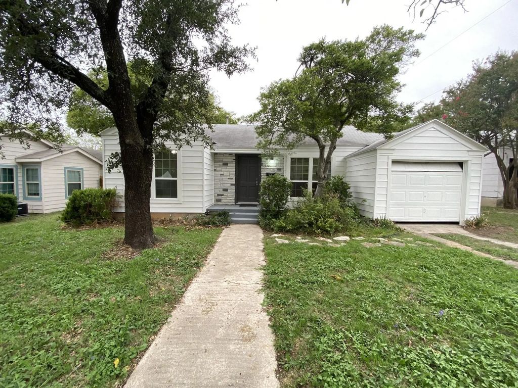 7312 Gaston Avenue, Fort Worth