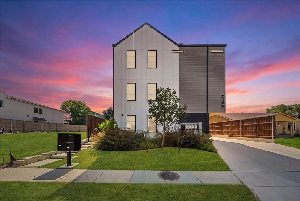 2166 Lovedale Avenue 102, Dallas
