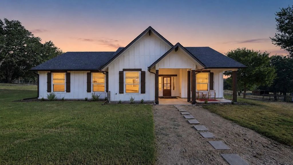 2155 County Road 197, Jonesboro
