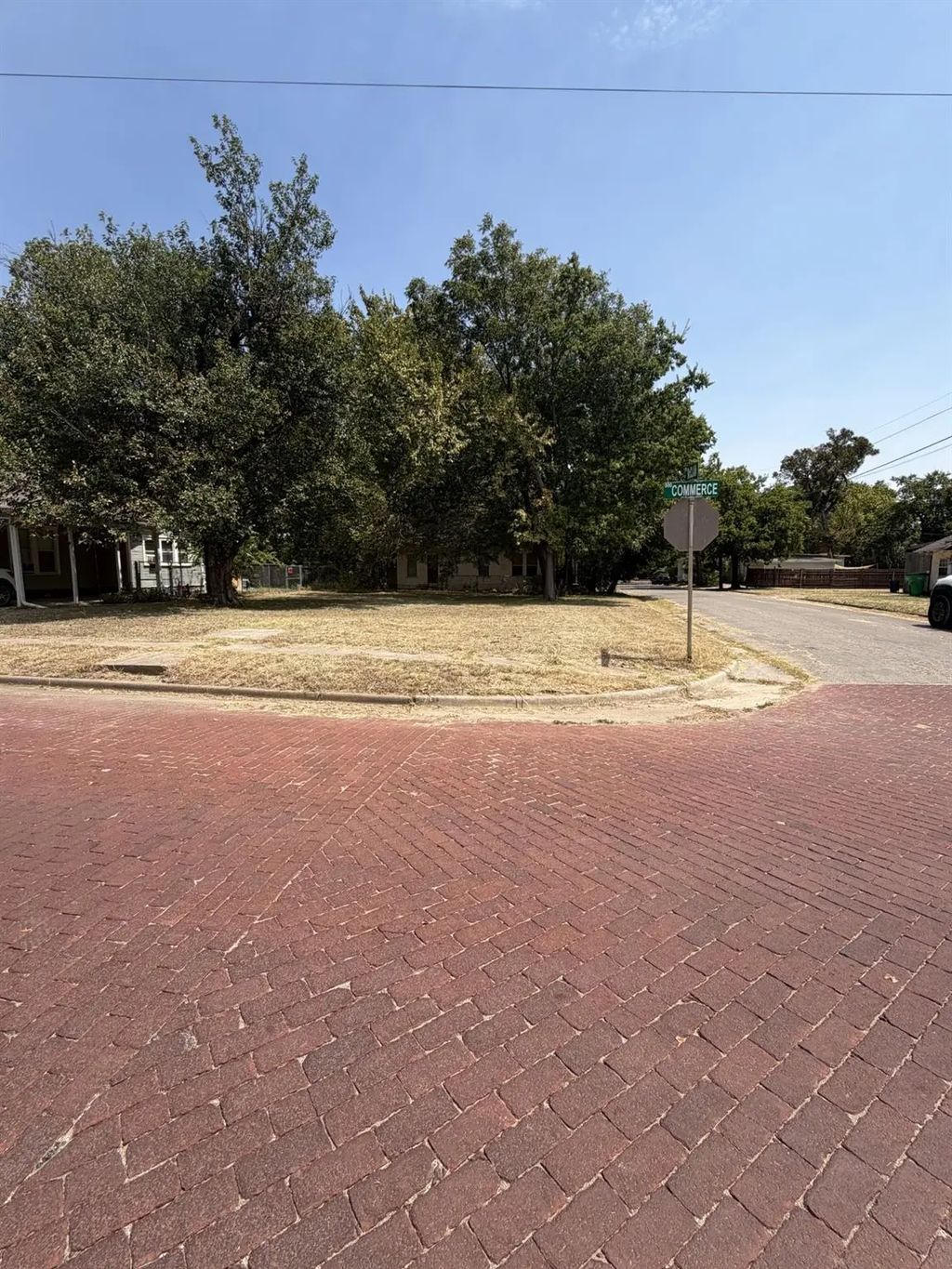 802 N Commerce Street N, Gainesville