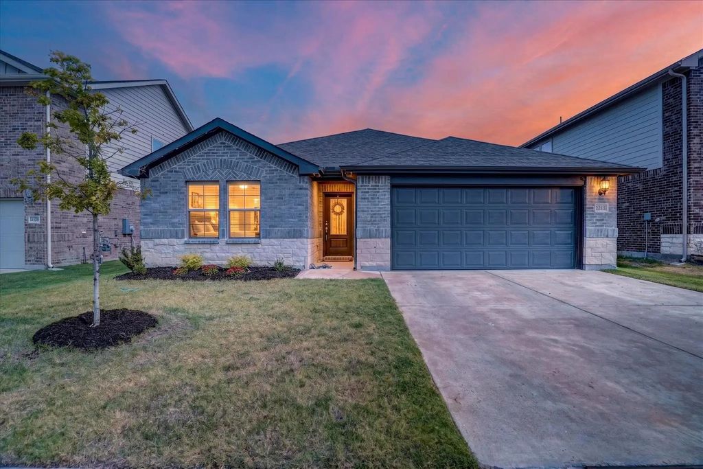2413 Ponca Drive, Fort Worth