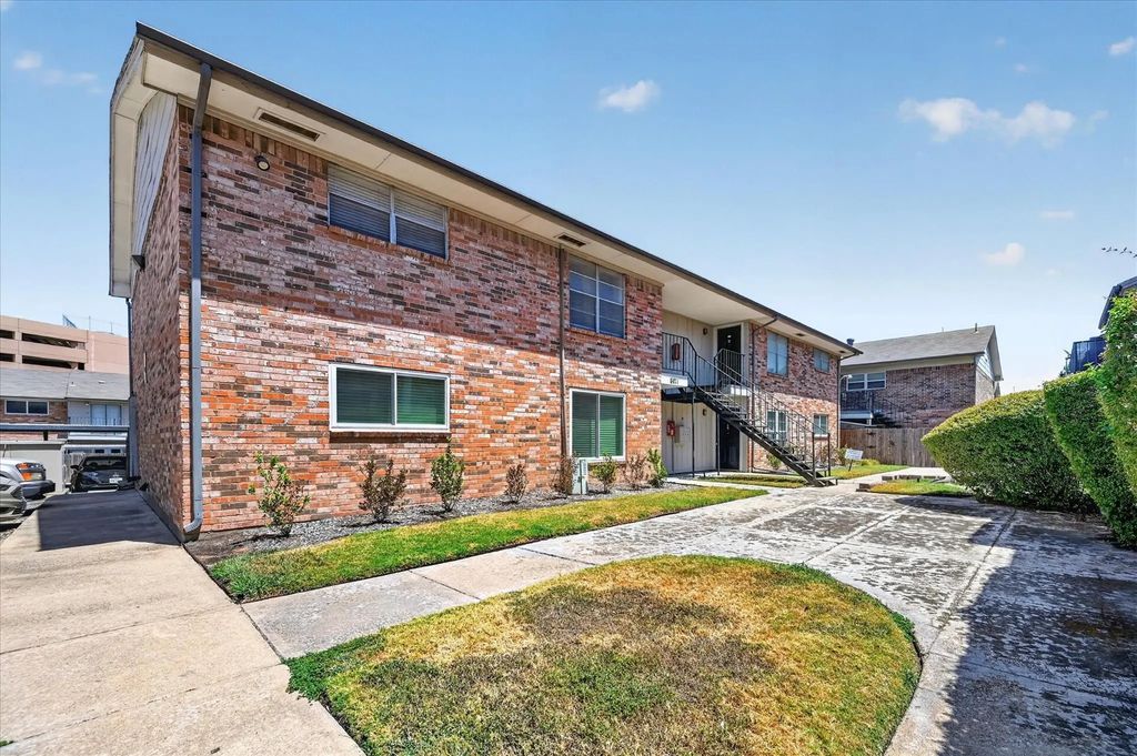 8071 Meadow Road 219, Dallas
