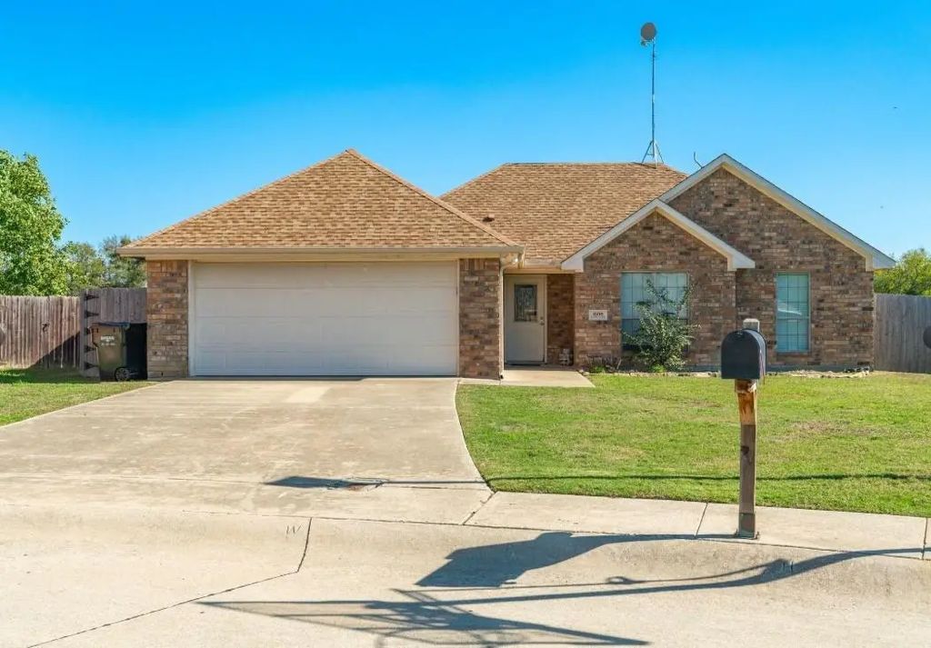 2210 Kaitlyn Circle, Caddo Mills