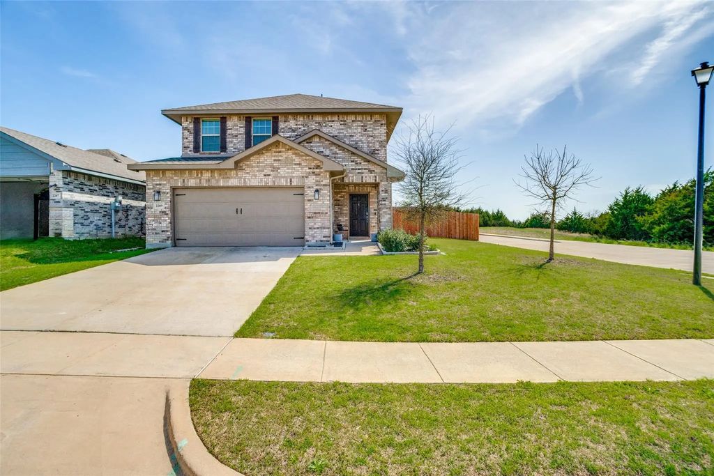 2209 Hanover Street, Farmersville