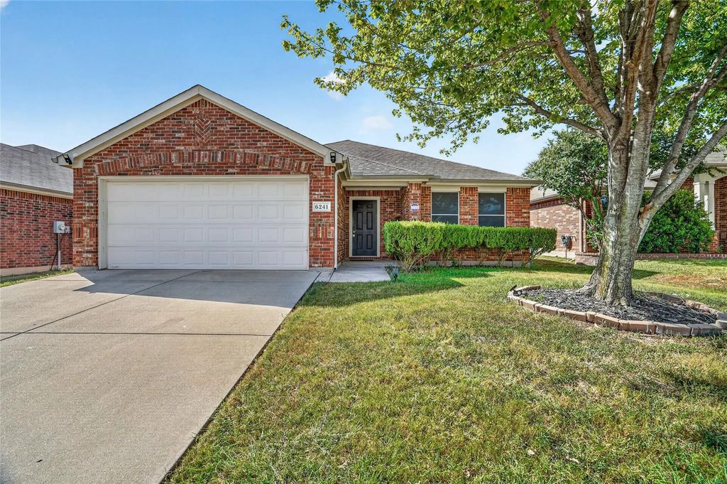 6241 Trinity Creek Drive, Fort Worth