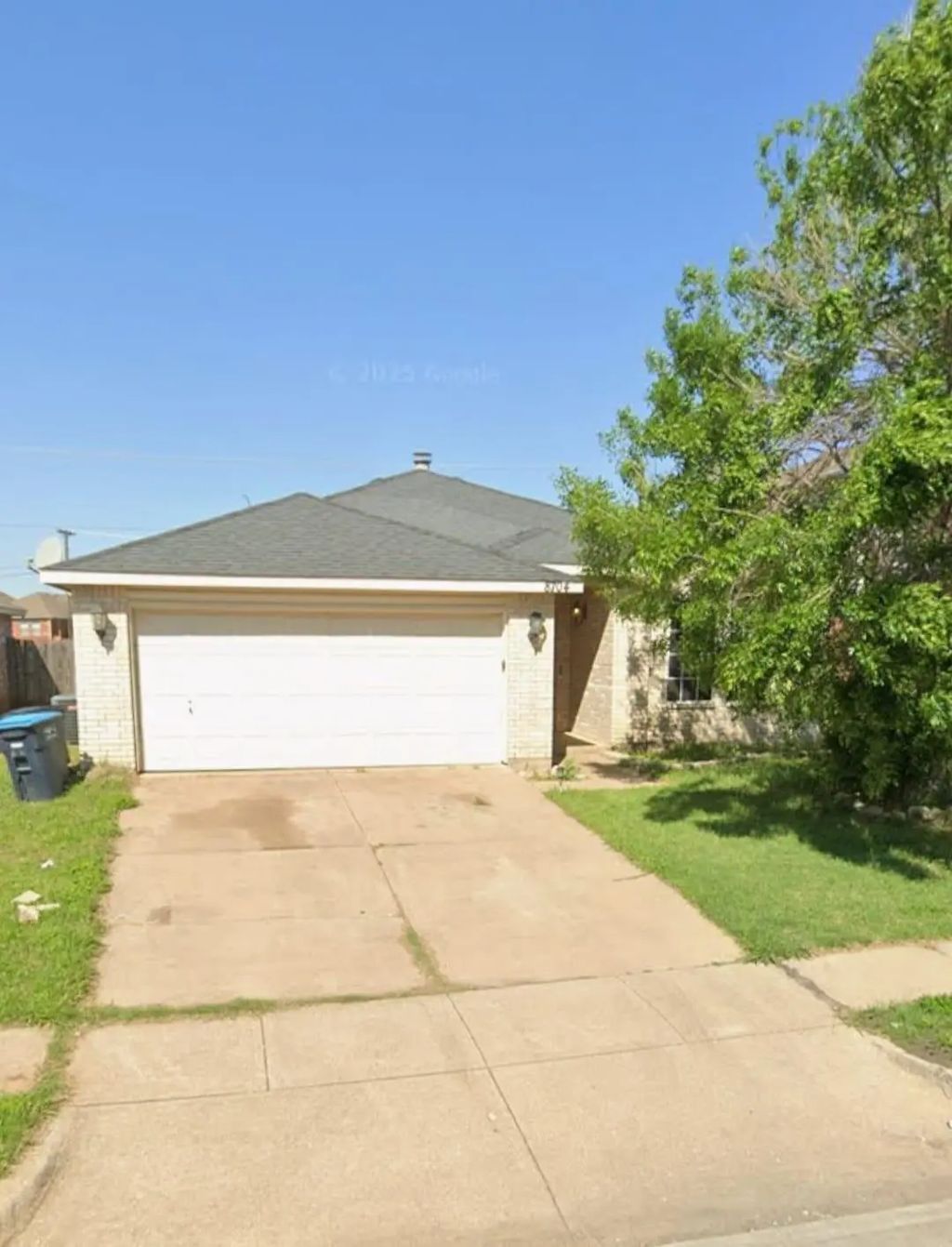 8704 Hunters Creek Drive, Fort Worth