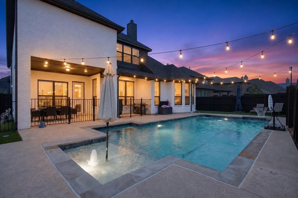1020 Longhill Way, Forney