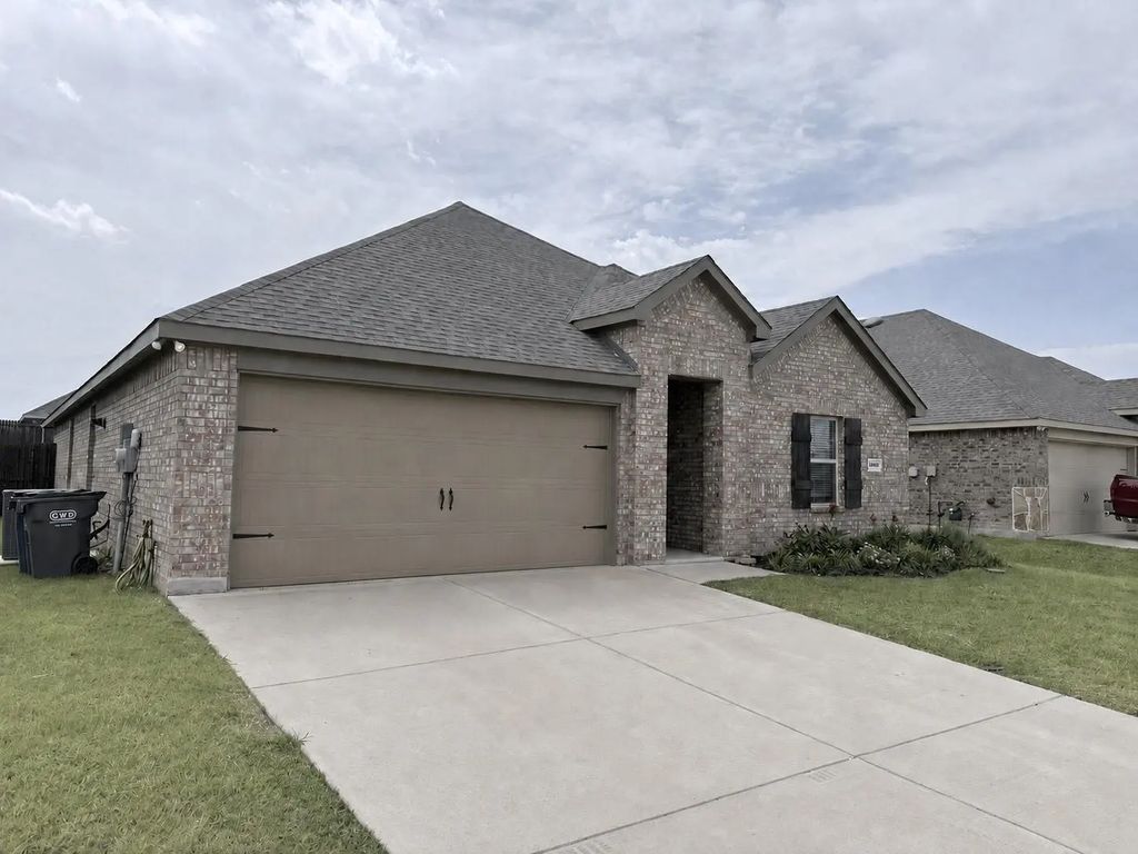 1602 Maple Ridge Drive, Princeton